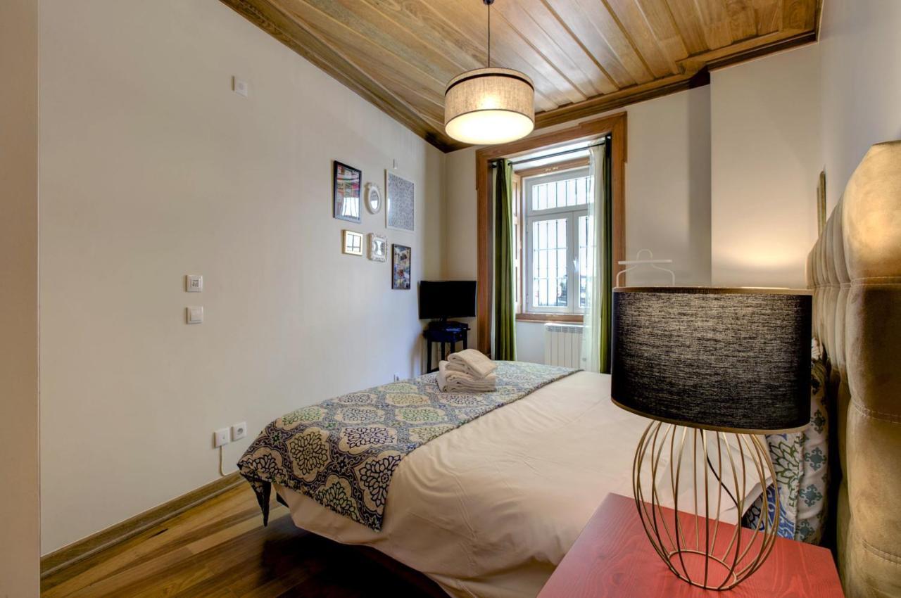 Localtraveling Cathedral & Castle - Family Apartments ลิสบอน ภายนอก รูปภาพ