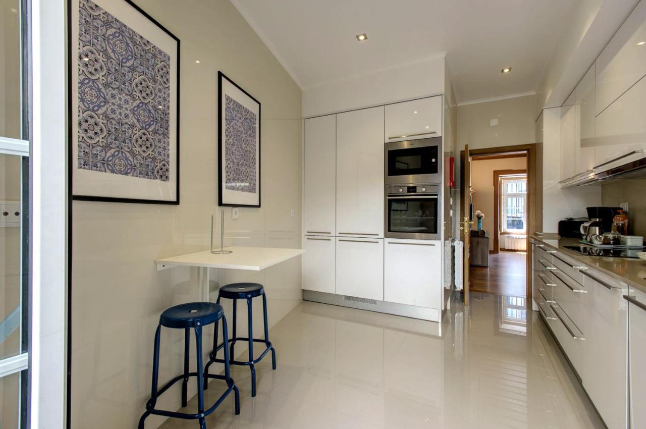 Localtraveling Cathedral & Castle - Family Apartments ลิสบอน ภายนอก รูปภาพ