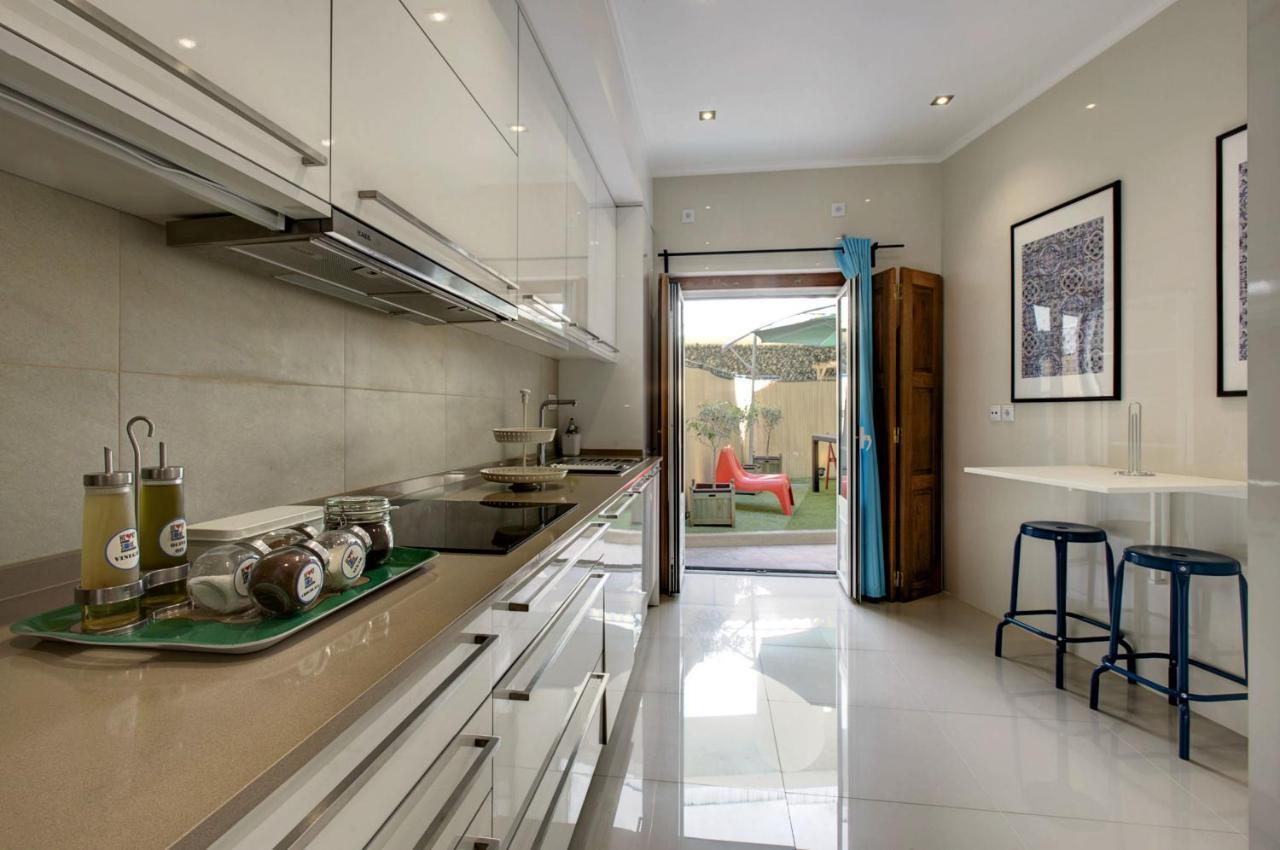 Localtraveling Cathedral & Castle - Family Apartments ลิสบอน ภายนอก รูปภาพ
